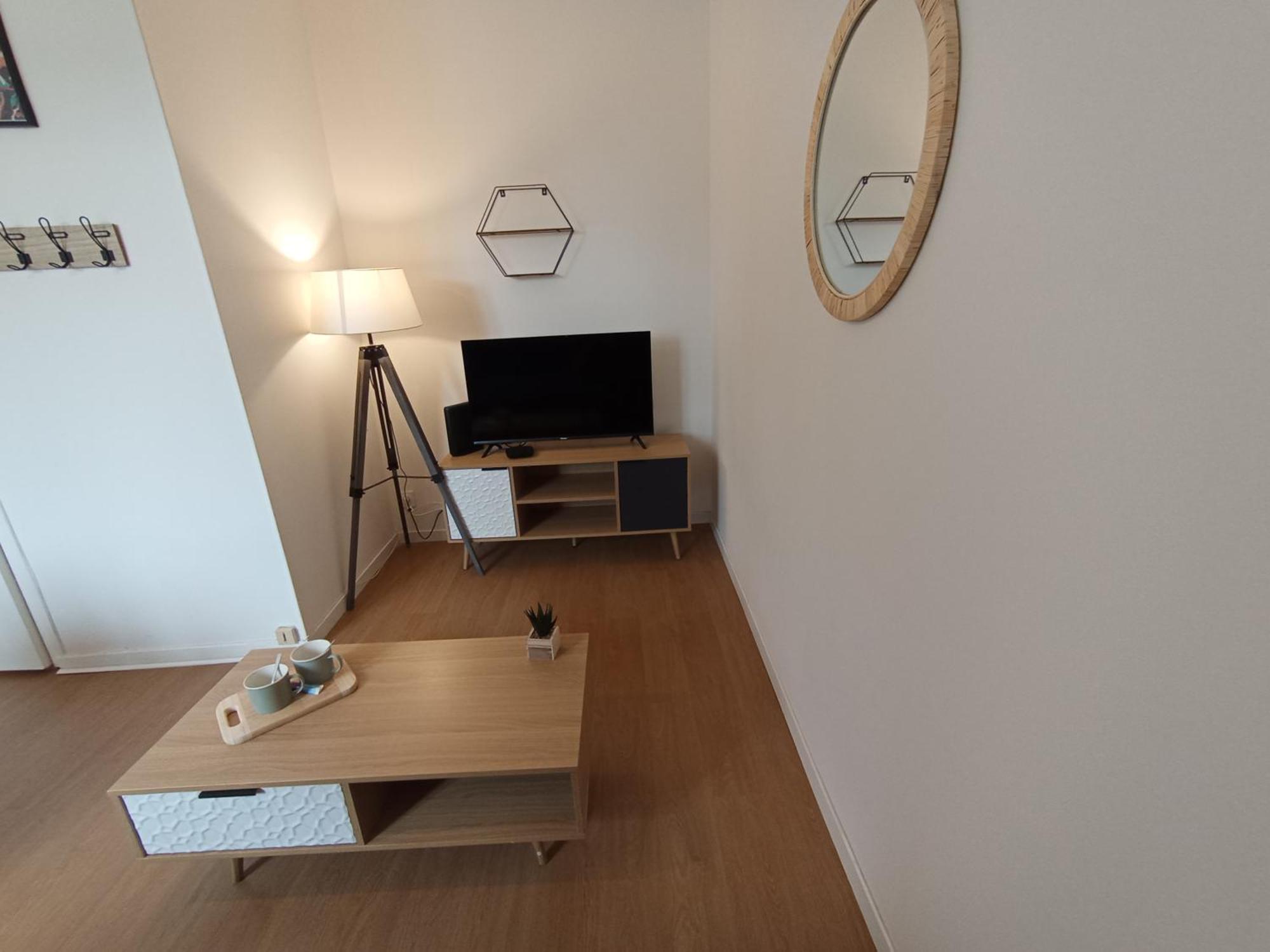 Studios - Gare - Centre Ville - Wi-Fi เลอม็องส์ ภายนอก รูปภาพ